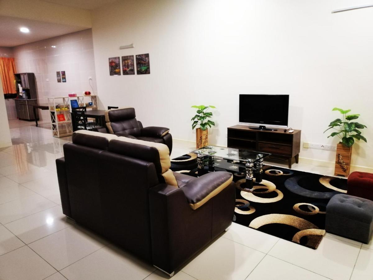 A&D Home-Stay @Kota Warisan, Sepang Ngoại thất bức ảnh